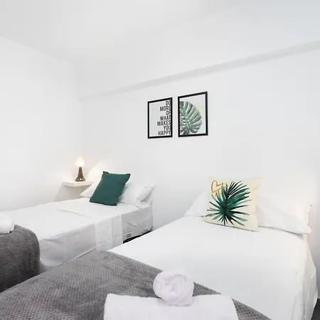 Home2book Americas Flat, Pool & Terrace Апартаменты *