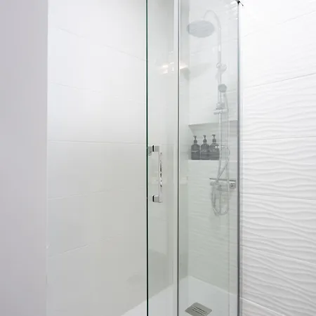 Home2book Americas Flat, Pool & Terrace * 아로나