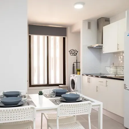 Home2book Americas Flat, Pool & Terrace 아파트 아로나