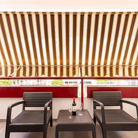 Home2book Americas Flat, Pool & Terrace Apartmán