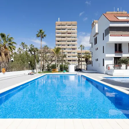 Home2book Americas Flat, Pool & Terrace * 아로나