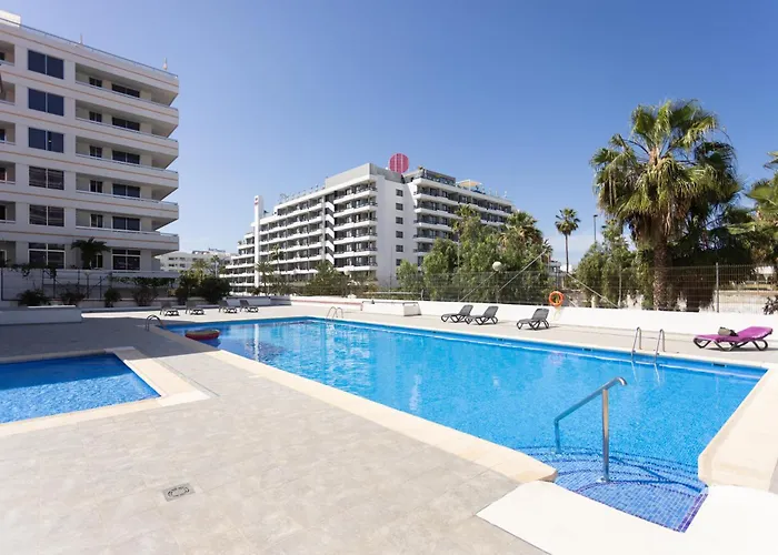 Home2book Americas Flat, Pool & Terrace 阿罗纳