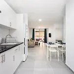 Home2book Americas Flat, Pool & Terrace